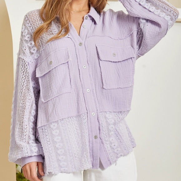 🔥🔥Cotton Button Up Lace Top Double Breast Pockets. - Picture 2 of 3
